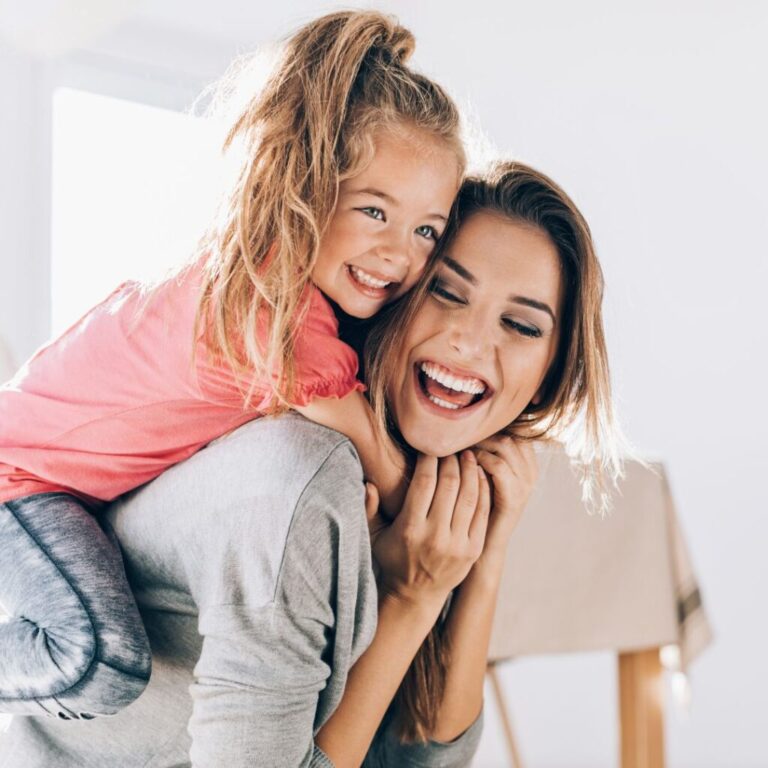 happy-financially-independent-mom-1024x1024.jpg